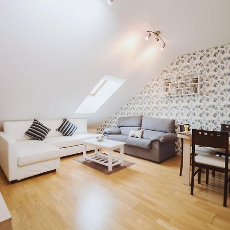 Apartamento Benita Тордесиляс Екстериор снимка